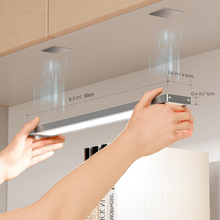 Cargar imagen en el visor de la galería, Pack de 2 Luces LED recargables con sensor de movimiento grandes (60cm) - Dekory
