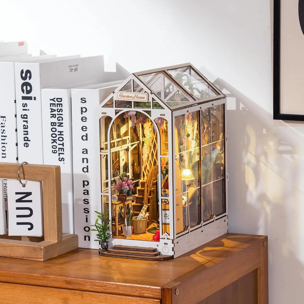 Robotime-Kit de construcción 3D de cobertizo de jardín para adultos, Kit de construcción de casa en miniatura con muebles y lámpara LED, rompecabezas