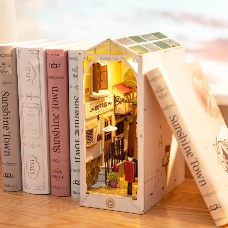 Robotime Rolife-Nooks de libros, serie de historias en libros, 4 tipos, muebles de casa en miniatura de madera DIY, Sakura Densya TGB01, envío directo